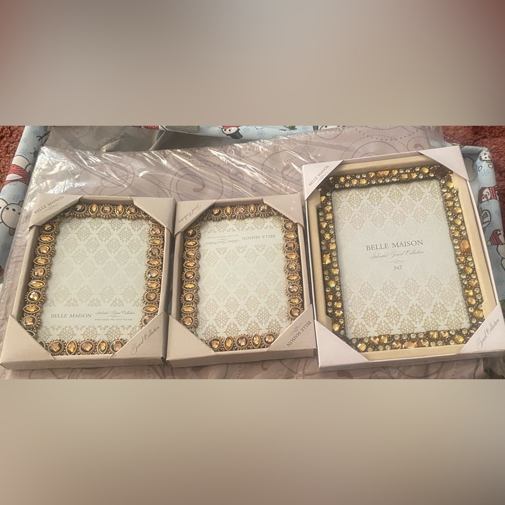 exquisite crystals amazing Beautiful set of 3 picture frames